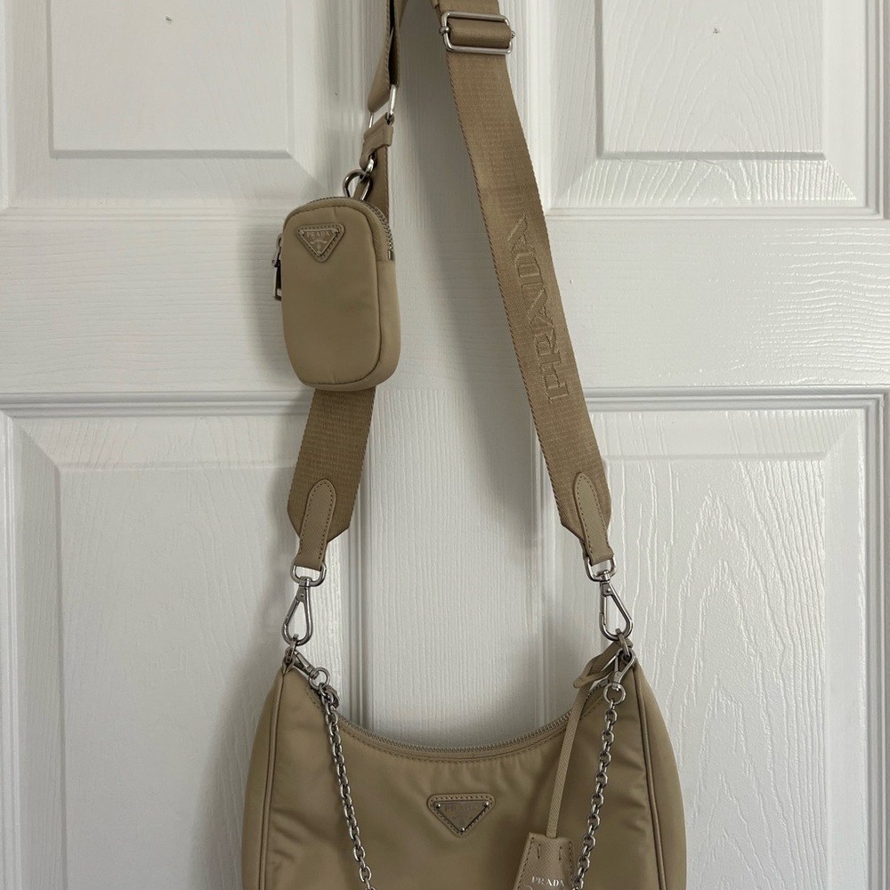 Prada 2005 Re-Edition Re-Nylon Bag - Picture 3 of 16